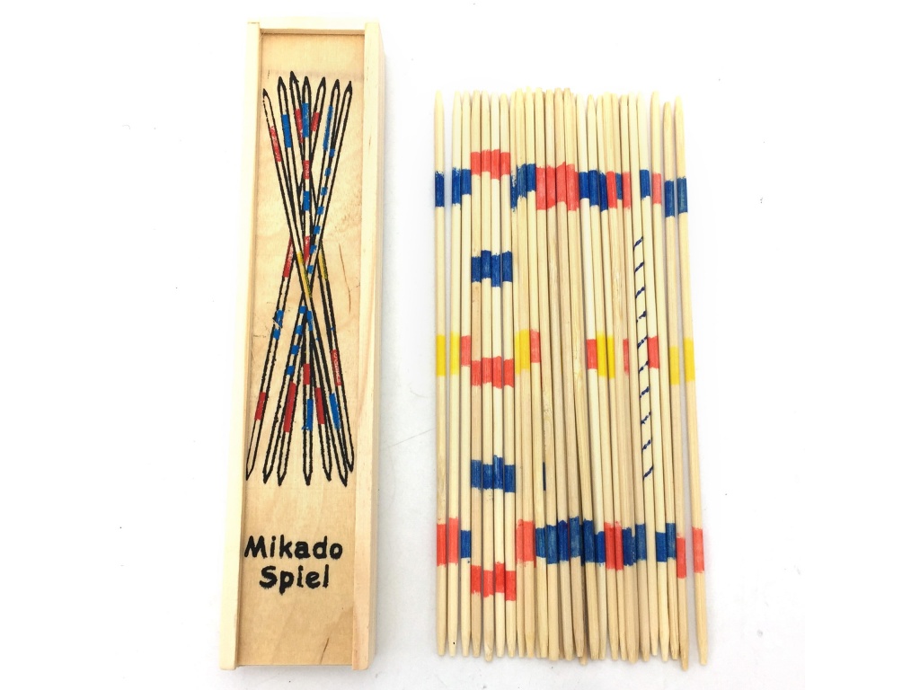 JUEGO MESA MIKADO PALITOS DE MADERA